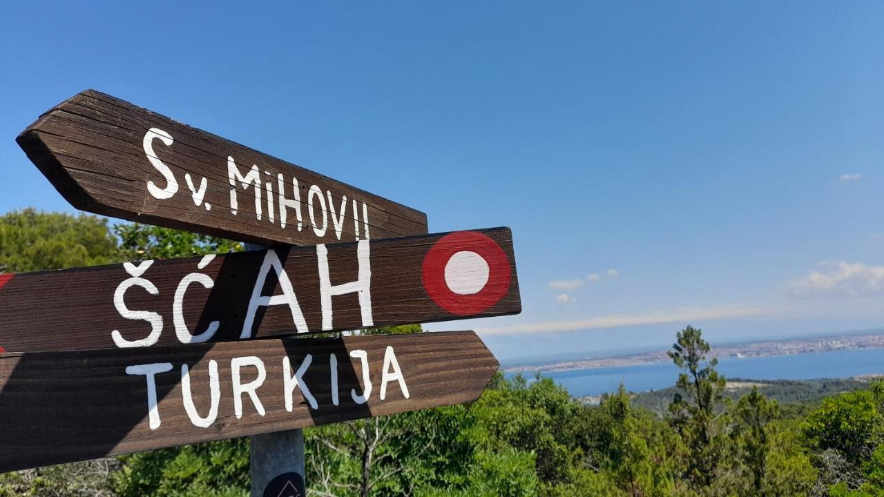 Rustic Holiday Home Miketa Lukoran Экстерьер фото